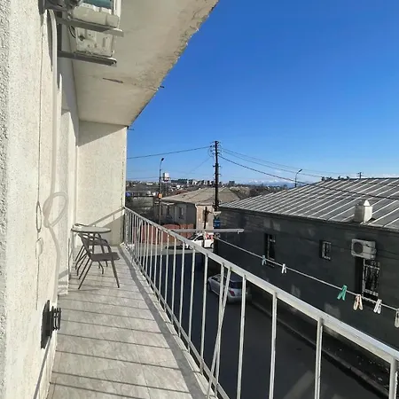 Tsius Apartment Kutaisi Exterior photo